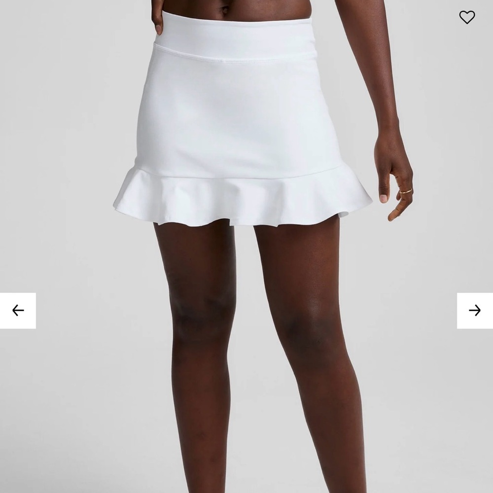 NIB Beyond Yoga Spacedye Flirty White Mini Skirt with pocket